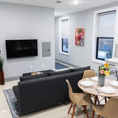20 Min to Times Square-Stylish 2 BR w/Parking