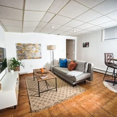 Cozy Apt With King Size Bed- Only 5 Miles to NYC
