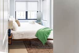 City Life-2 Bedrooms-Free Indoor Parking-20minNYC
