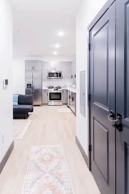 Spacious Apartment Near NYC with Free Indoor Parking