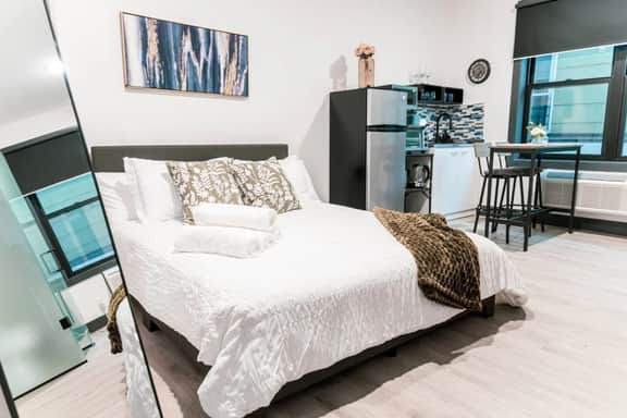 Discover NYC in stylish Studio-25 mins to NYC